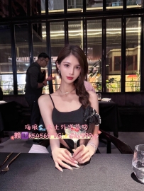 柏綺 💘 164 45 C 25歲 穿搭時尚 內心超騷