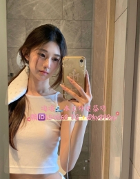 喬依 162 46 C 23歲 甜美鋼琴老師 床上悶騷類型 幹的越用力叫的越大聲