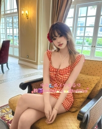 依潔 🌷 155 45 D 21歲 ❤️ 個性超級好的大奶妹