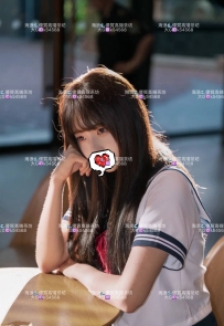 🤍 蘿莉學生妹 撒嬌甜寵系 🤍 妤彤 155-B-42-19歲  長相童顏＋眼睛大大 笑起來像在動