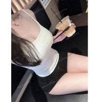 今日主推 🌟「第一眼高冷 靠近才知道有多狠」🌟 💋 予禾 163-E-48-24歲  別被她的冷臉