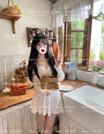 🩷 開門紅系列 🩷 凝心 😘 156-C-44-19歲 年紀小，還帶點青澀感。