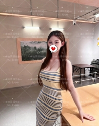 琳綺 😘 165-E-48-23歲 白皙膚質 臉蛋乾淨耐看 巨乳飽滿卻帶著乖巧清新的氣質