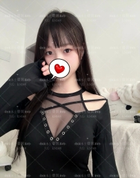 芸蓉 😘 160-E-48-22歲 個性乖巧安靜 帶點小害羞的氣質